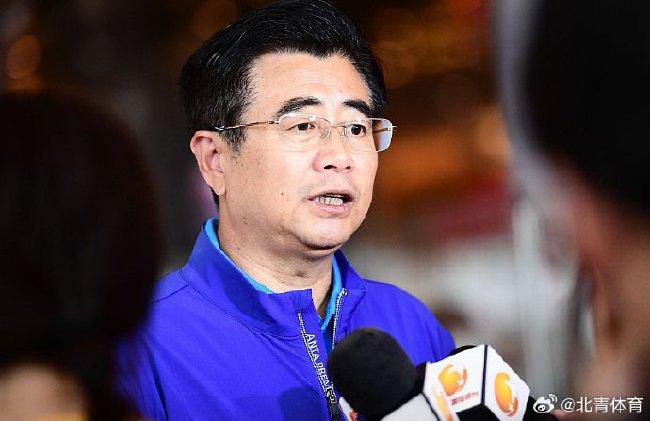 园内精品自拍视频在线播放