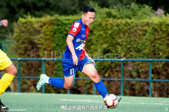 登山的女人